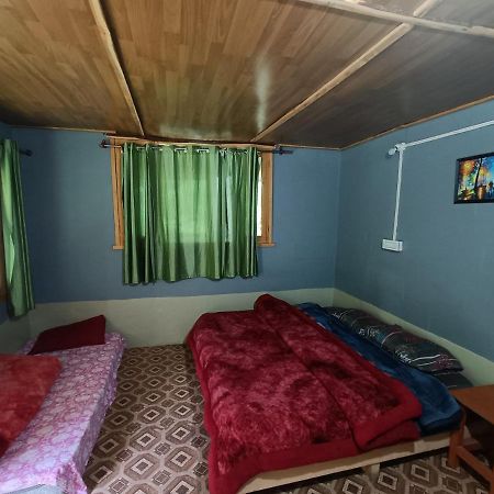 Reverberate Cafe & Cottages - Negi'S Place Jibhi Bagian luar foto